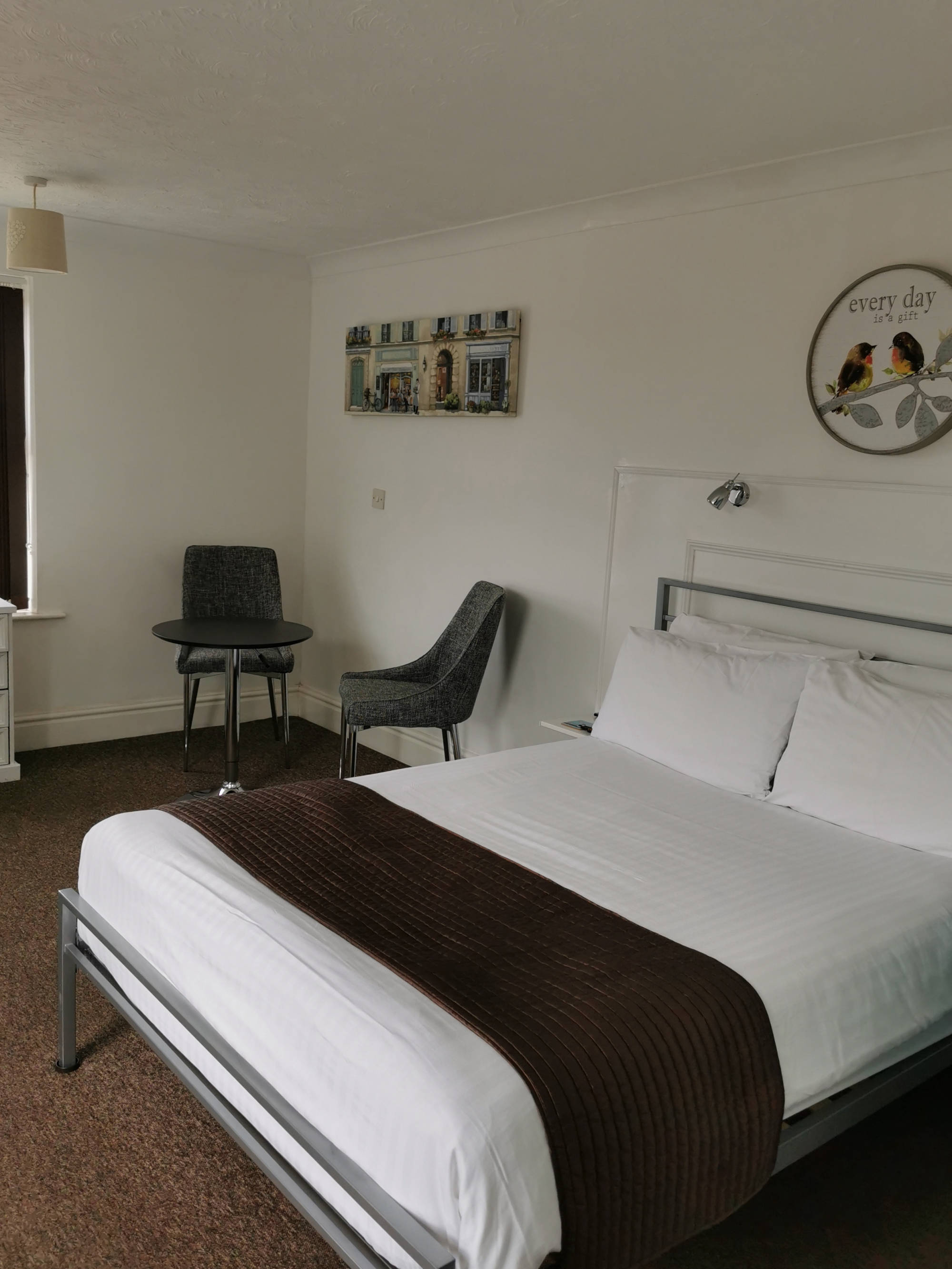 The Elmfield Room 10 - Twin Beds